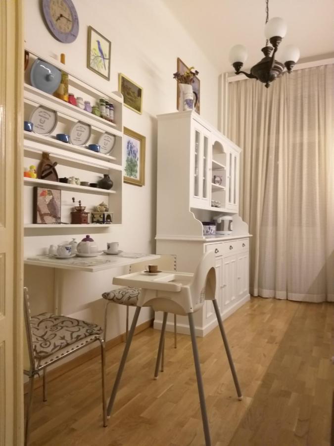 Retro Big Apartment With Two Balconies And Lift Карловы Вары Экстерьер фото